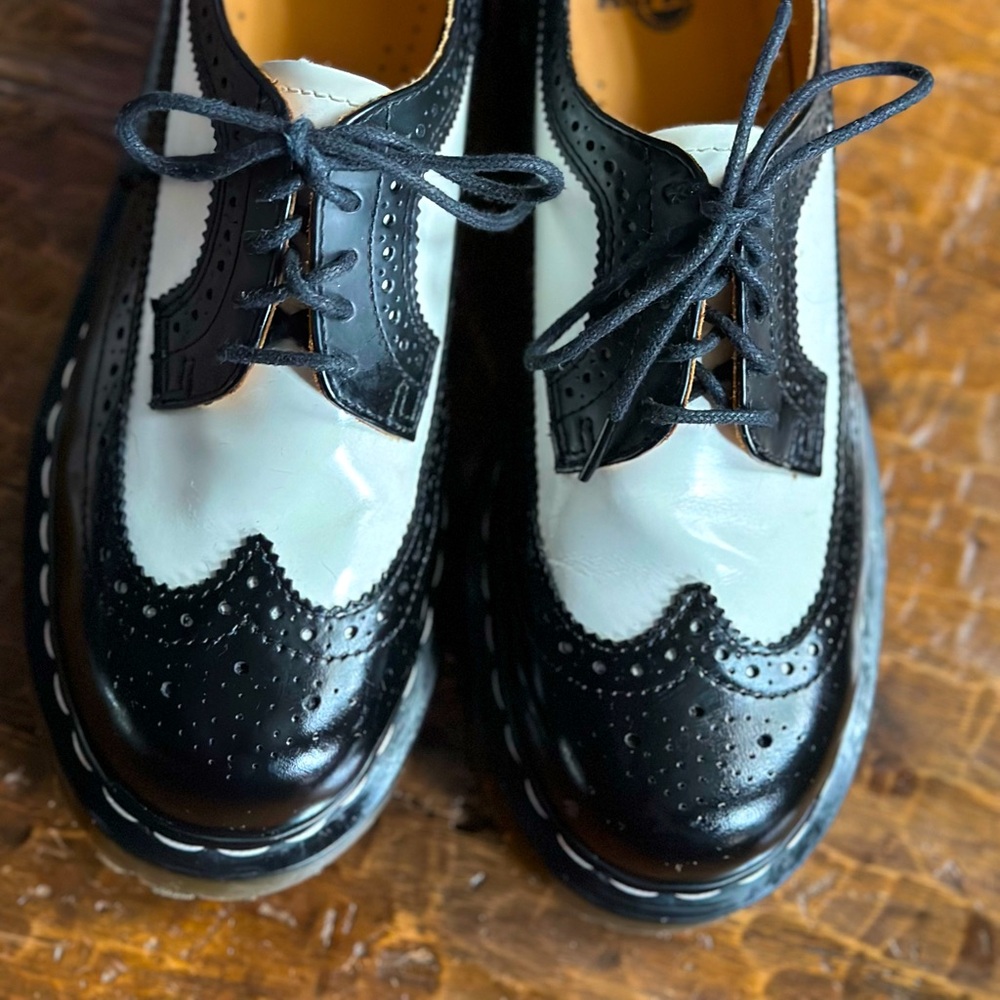 Dr. Martens 3989 Bex Smooth Leather Brogue Platform Women’s Shoes US 7 / EU 38